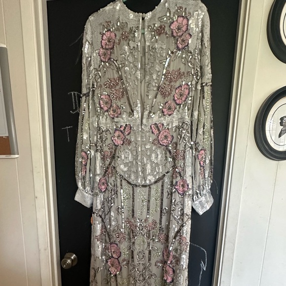 ASOS Edition floral sequin dove grey dress - Picture 6 of 9